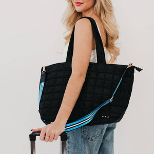 Day Dreamer Quilted Tote Bag: Navy