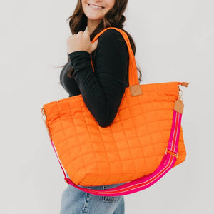 Day Dreamer Quilted Tote Bag: Navy